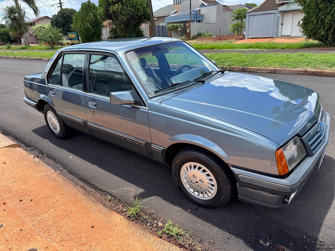 GM MONZA CLASSIC SE 1989